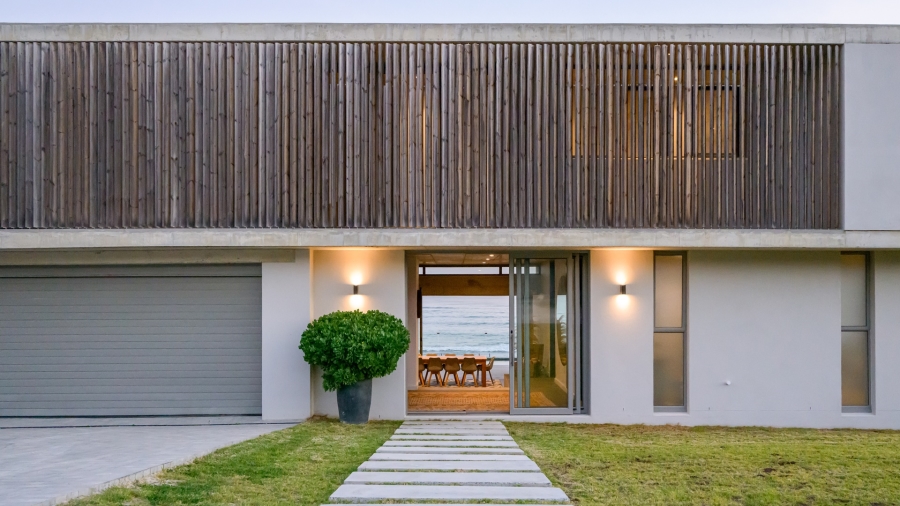 5 Bedroom Property for Sale in Suiderstrand Western Cape